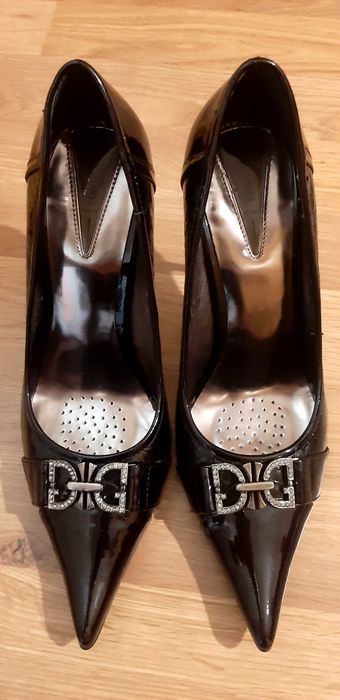 елегантни обувки