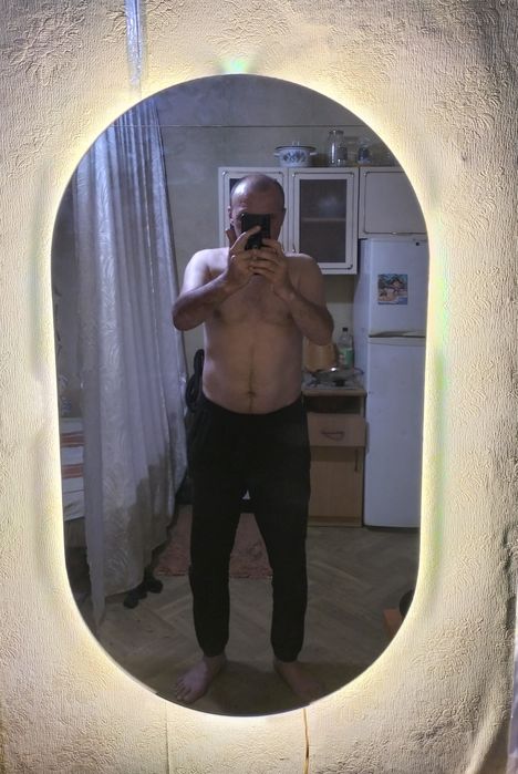Продам зеркало с подсветкой