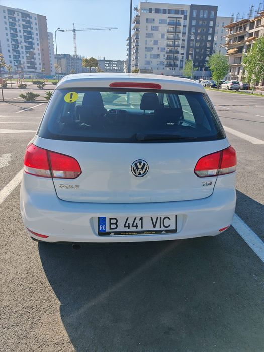 Volkswagen Golf VI 1.6 TDI 105 CP – 3800€ negociabil