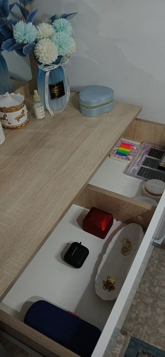 Туалетный столик