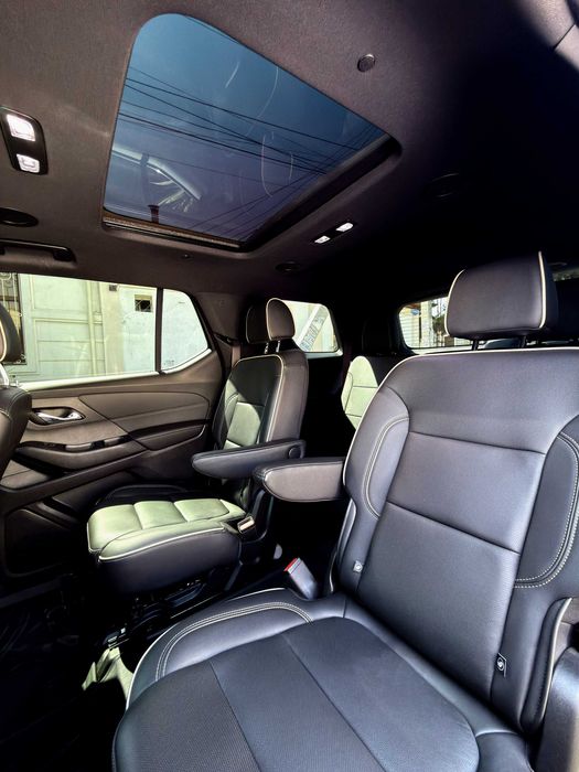 Chevrolet Traverse Premier AWD 2023 | 19 000 km | Full Komplektatsiya