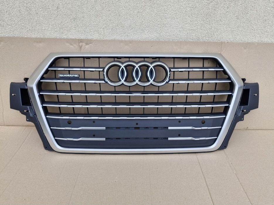 Grila centrala Audi Q7 NOUA 2016-2019
