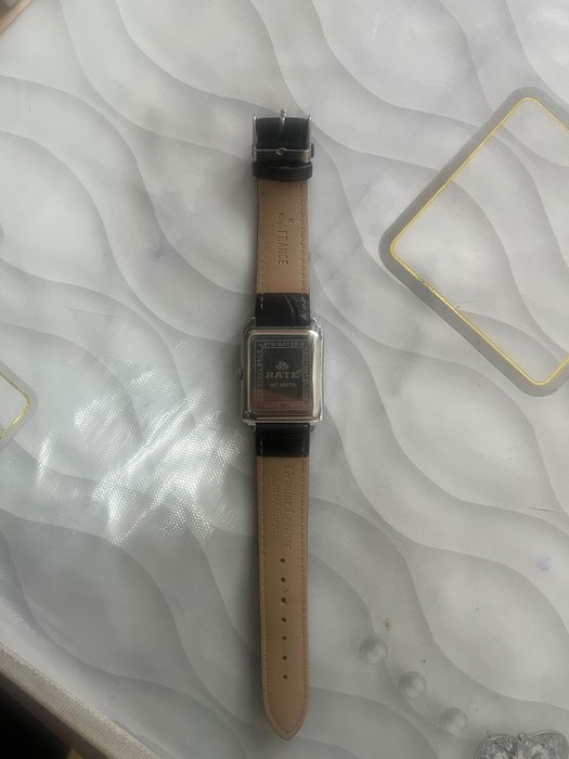 Продам часы в идеальном состоянии