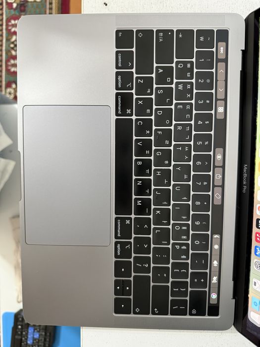 Macbook Pro 2019/i5/8/128
