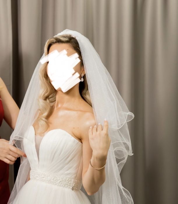 Vand rochie de mireasa Maya Fashion cu crinolina si accesorii