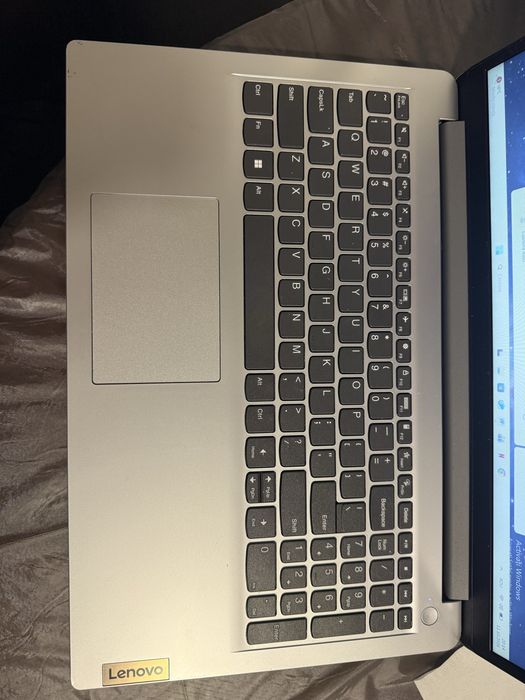Laptop Lenovo IdeaPad 1