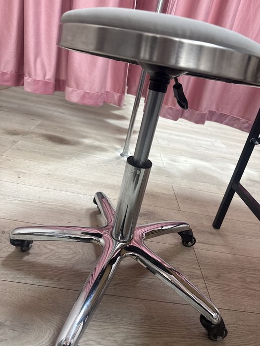 Продам стуля для лашмейкера