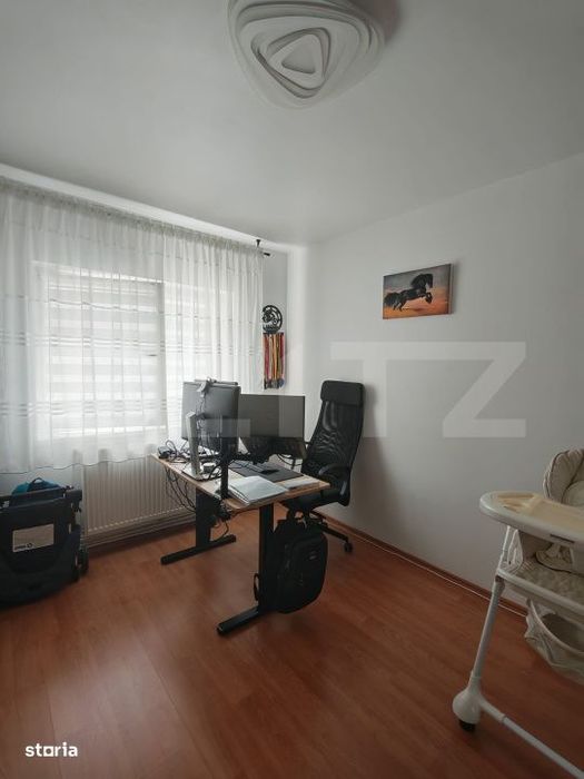 Apartament cu 4 camere, decomandat, 75 mp, zona Parcul Teilor