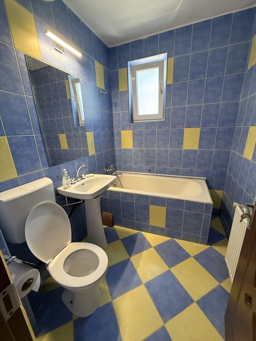 Inchiriez apartament cu 2 camere