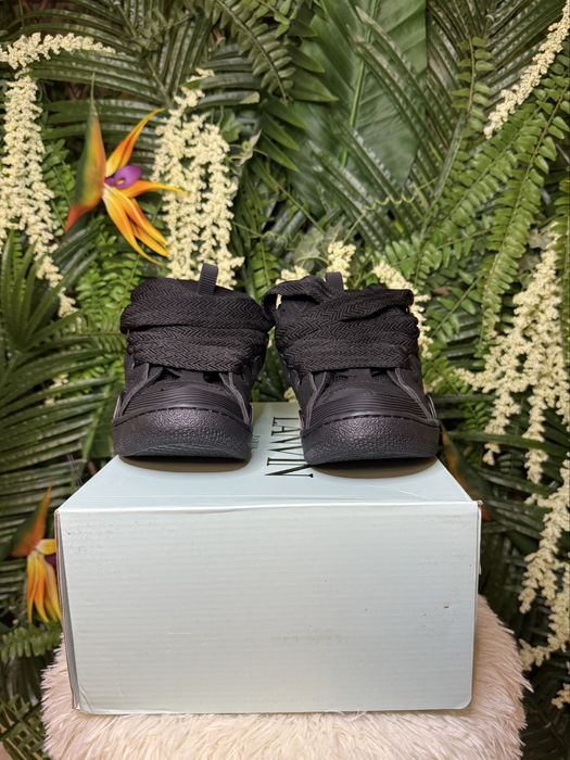 Lanvin Curb Suede Black