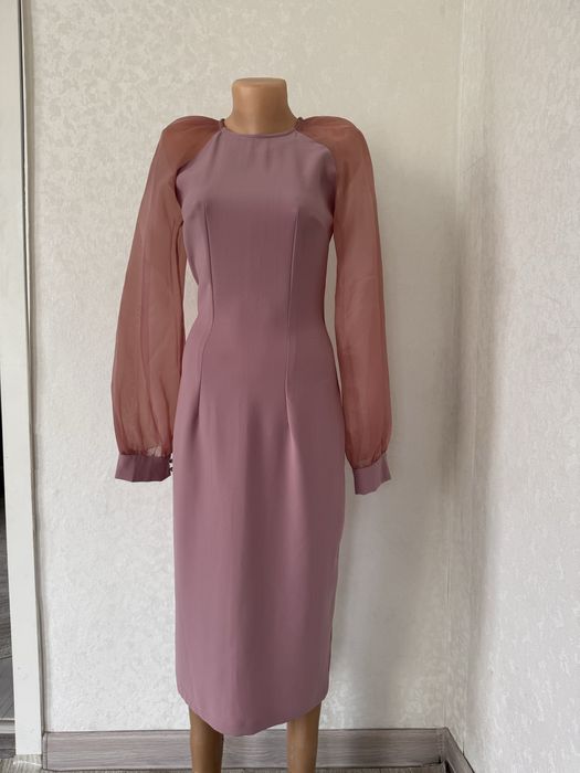 Платье новое абсолютно