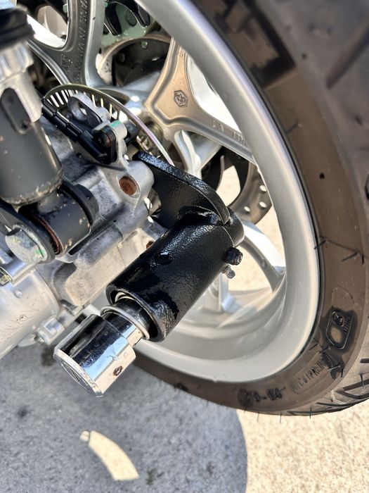 Продавам Piaggio Medley 125