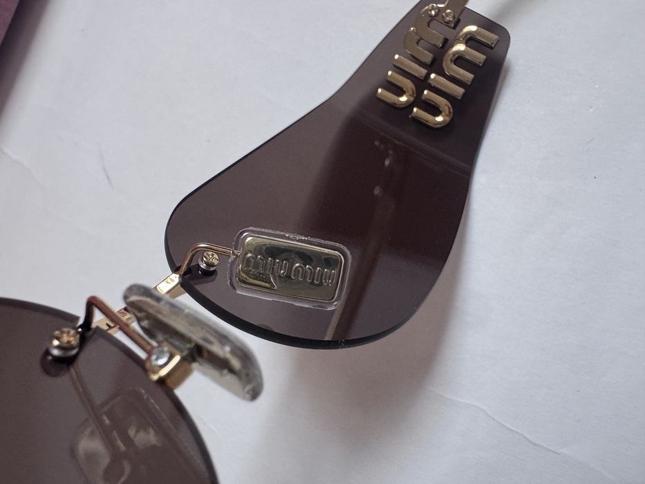 Ochelari de soare Miu Miu MUA51S 75-14 110, Noi