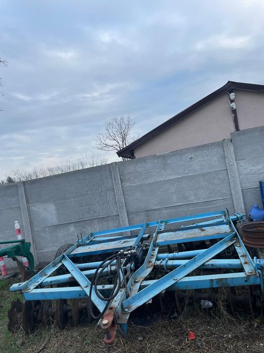 Vand tractor UTB650 +plug si disc