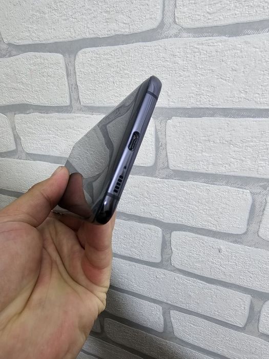 Samsung A 90 6/128Gb ideal sastayana