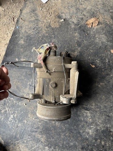 Компрессор кондиционера Passat B3 Harrison