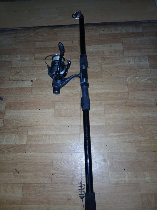 Въдици 2броя нови