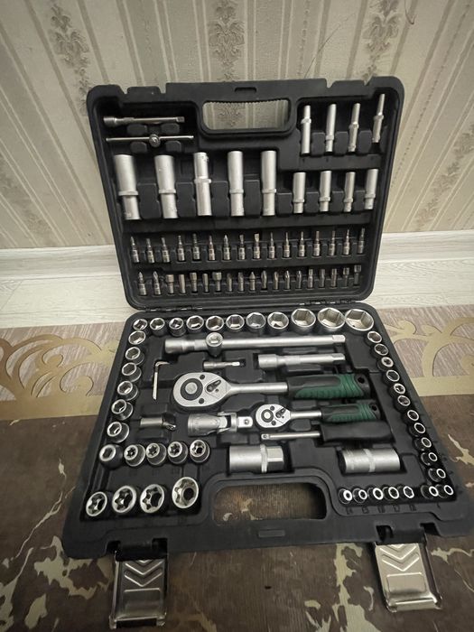 Набор бүкіл заты түгел