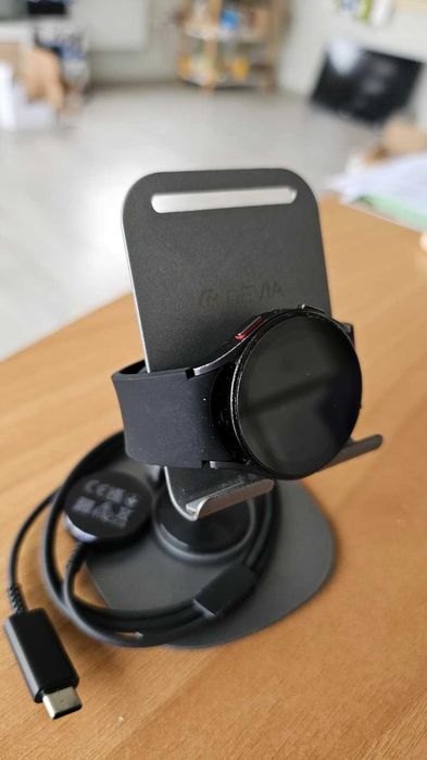 Samsung Galaxy Watch 5 - LTE - 40mm - Grad B Negru