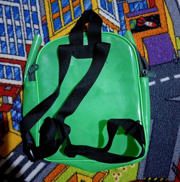 Ghiozdan H&M in stare foarte bună