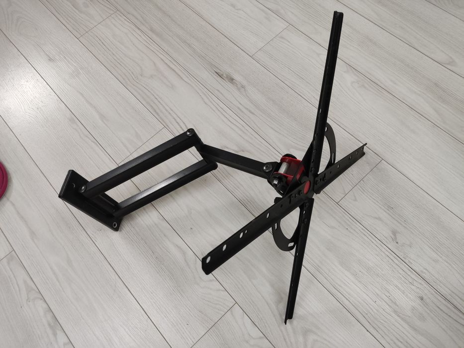 Кронштейн для телевизора