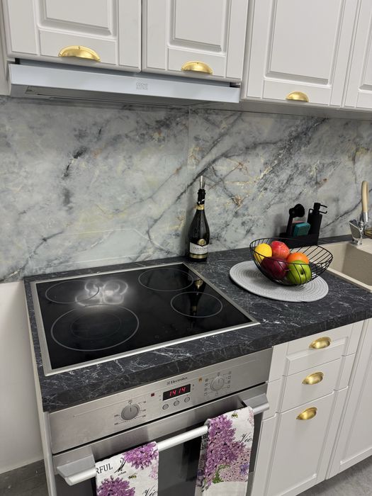 Inchiriez apartament in regim hotelier