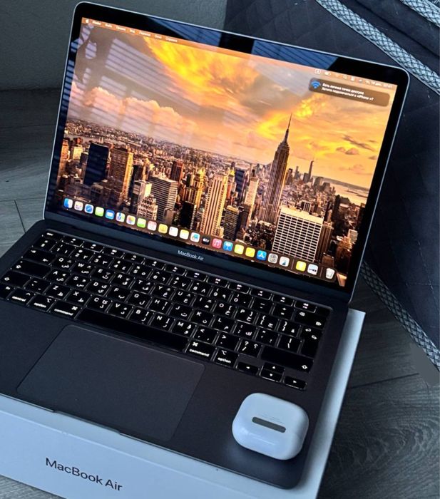 MacBook Air 13 inch M1 8/256