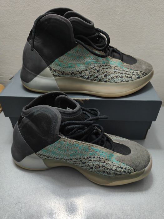 Adidas Yeezy quantum qntm Adidas yeezy 350 desert sage