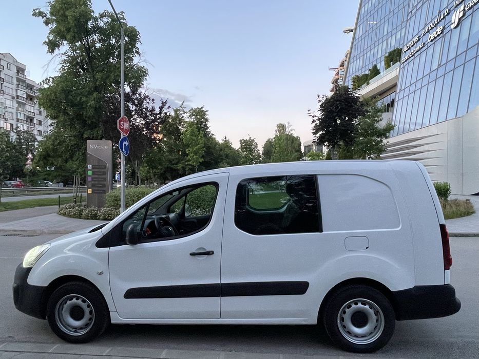 Peugeot Partner 2018г Товаропътник 5 места дълга база, РЕАЛ.КМ.ОТЛ.