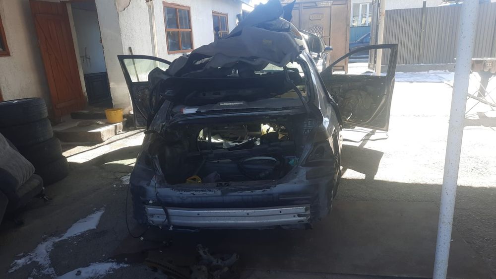 Продам камри 40 матор и каропку привазной