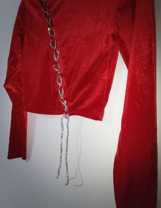 Bluza rosie din catifea