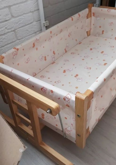 Продам детскую кроватку