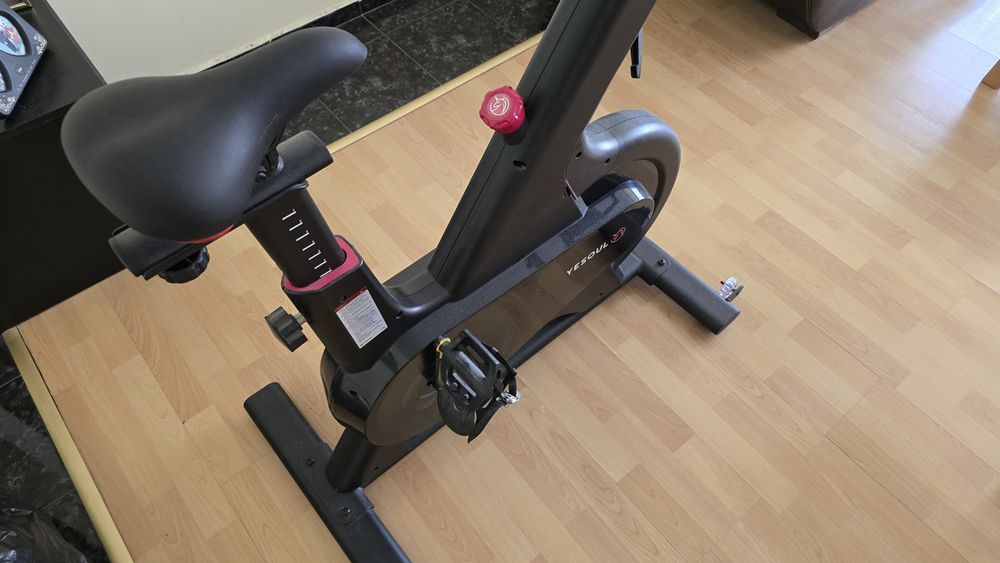 Велоергометър чисто нов  на Xiaomi и велосипед Мерида карбон.