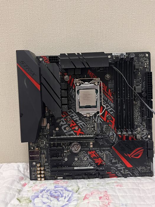 Продаю материнскую плату - Asus ROG STRIX B365