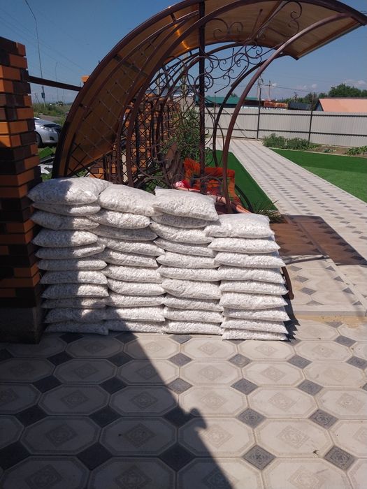 Мраморная галька крошка, мрамор щебень