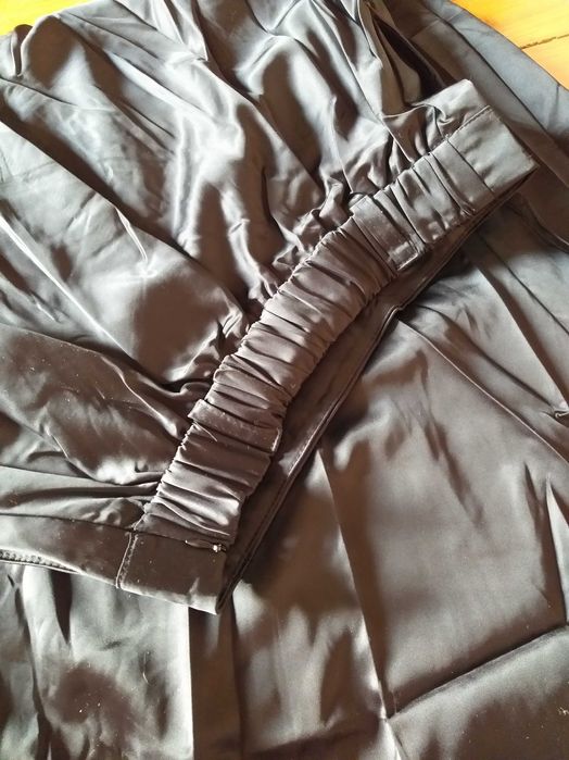 Юбка чёрная атласная длинная