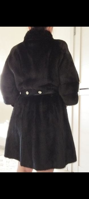 Продам норковую шубу.