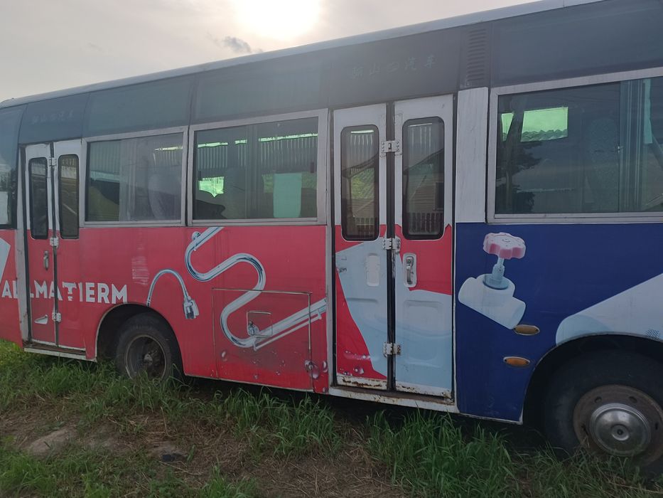 Продам автобус Lishan 2011 срочно