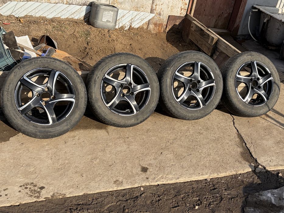 Продам колеса с дисками( комплект)