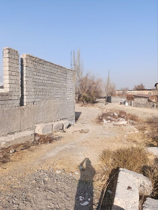 Arzon narxda 6-Sotix Uchastka sotiladi.