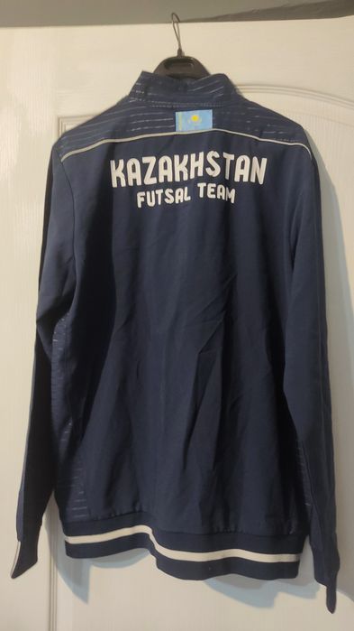 Продам спортивную одежду