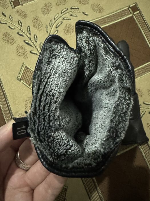 Зимние перчатки кожанные