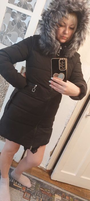 Продам куртку 4500