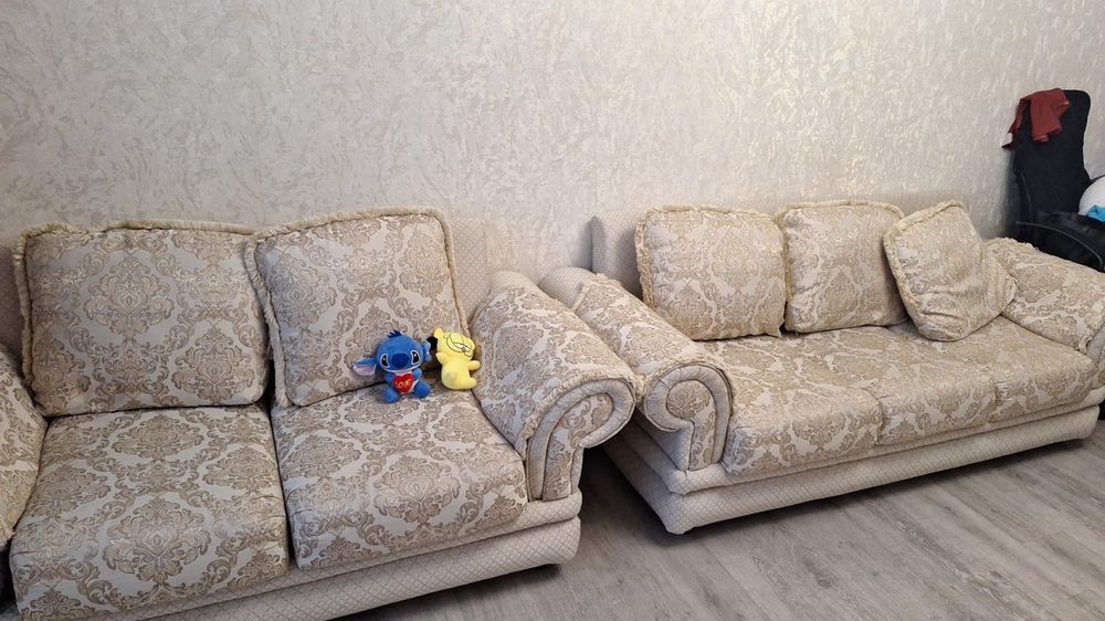 Продаётся мебельный уголок!