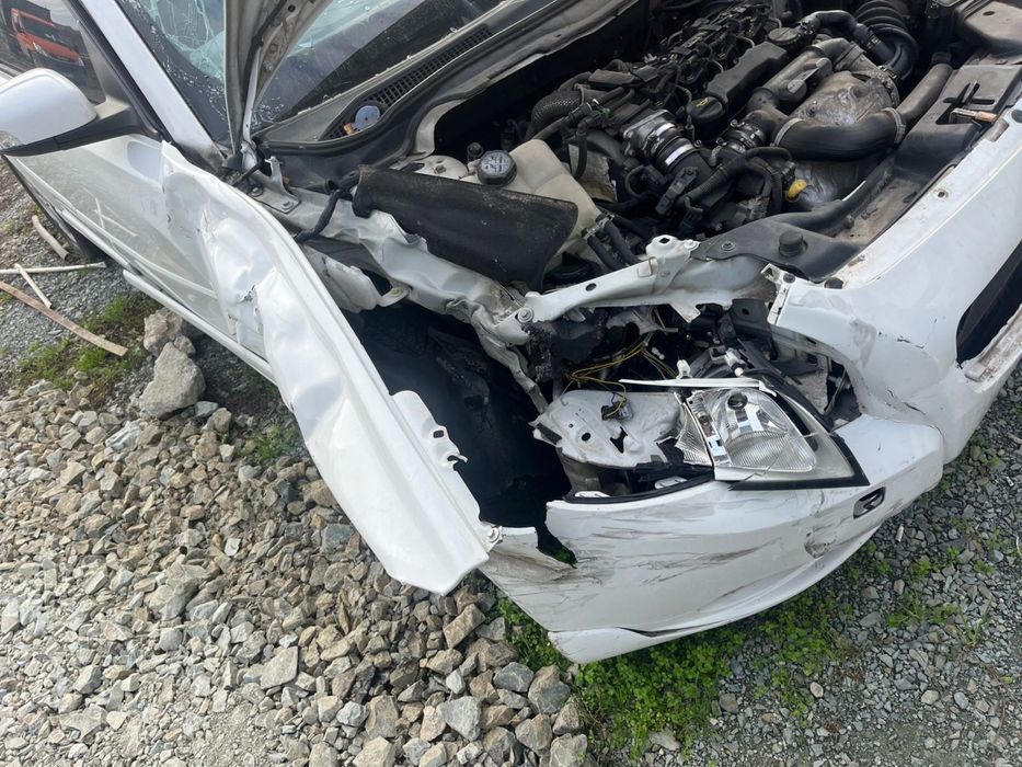 Vand volvo s40 avariat