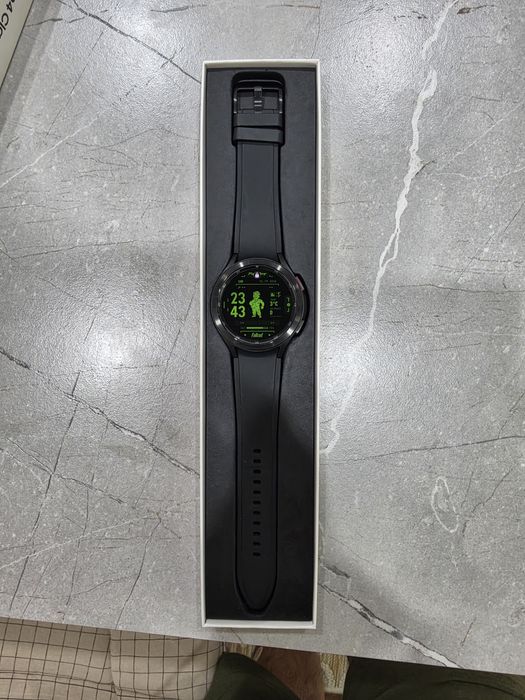 Продам samsung galaxy watch 4 classic 46 mm