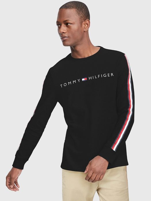 Лонгслив Tommy Hilfiger, новый.