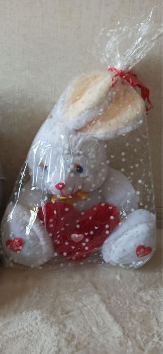 Мягкие игрушки новые,разных размеров