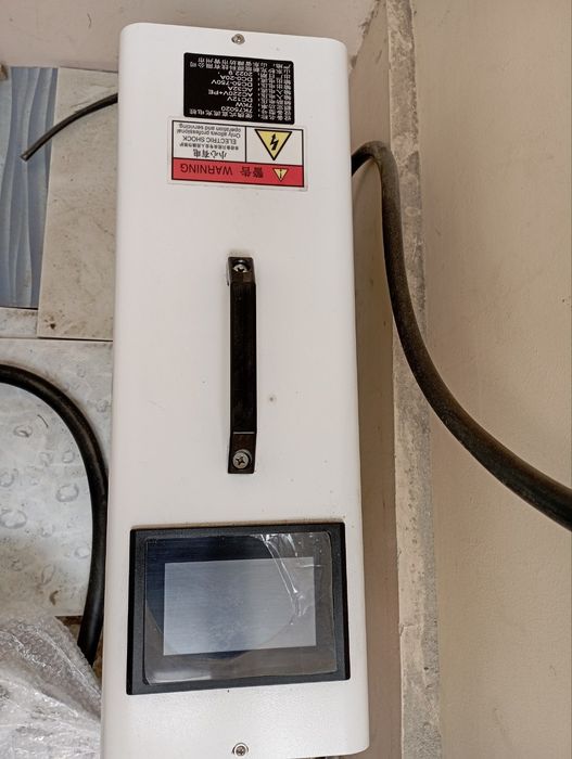 Elektromobil zaryadcigi sotiladi