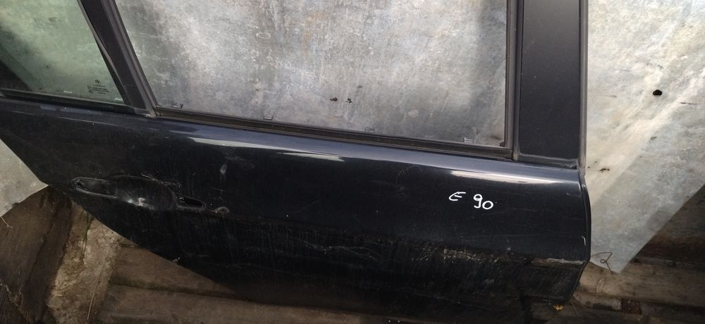 Usa neagra bmw e90